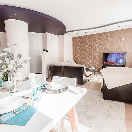 Apartment Avrora Apart Center *